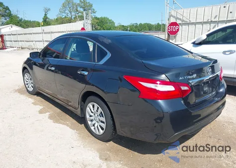 2016 Nissan Altima 2.5 S z USA, uszkodzony, nr VIN 1N4AL3AP0GN341409